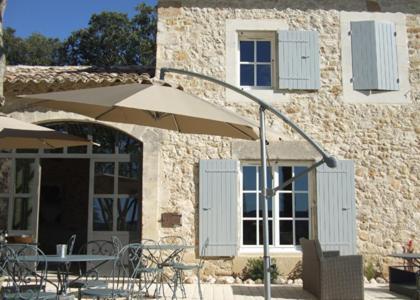 马斯贝拉柯蒂斯酒店 La Garde-Adhémar 外观 照片